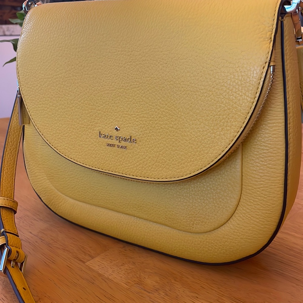 Kate spade crossbody mustard yellow purse